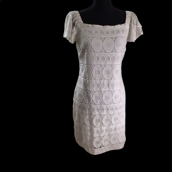 Summery, feminine  lace dress ivory lined small - Picture 1 of 6